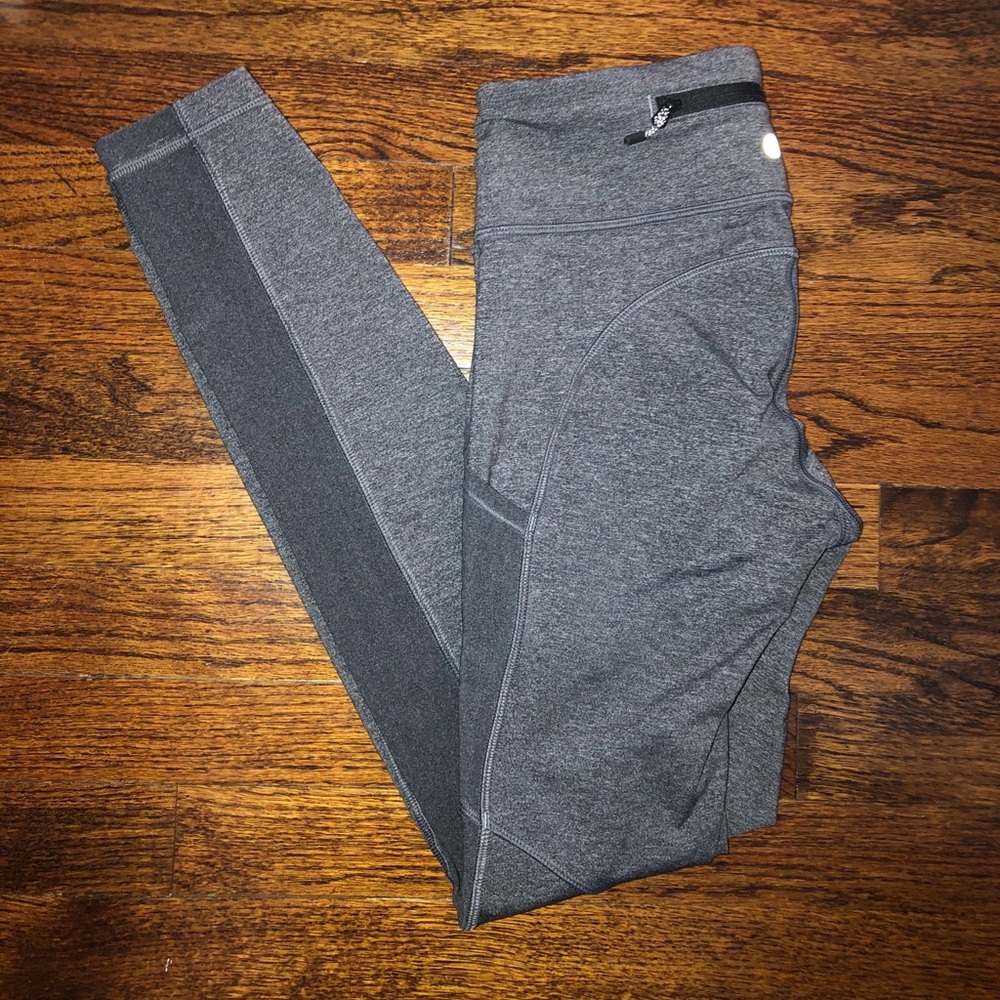 Women’s lululemon Grey leggings